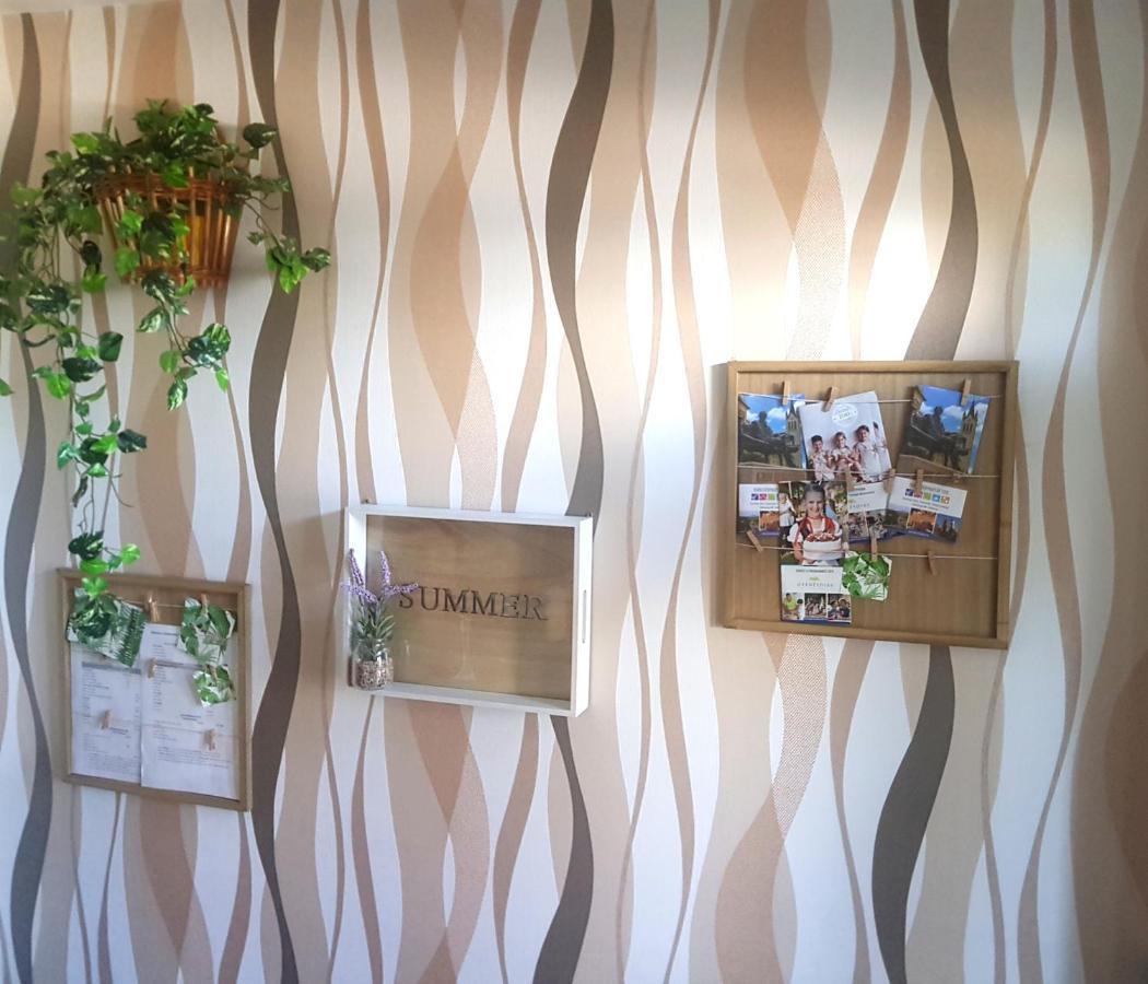 Szalóky Apartmanház Gyenesdiás Habitación foto